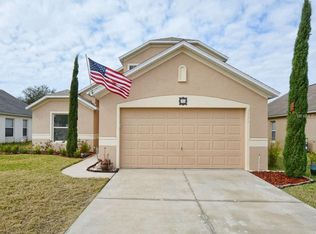 3954 Hillingdon Rd, Tavares, FL 32778