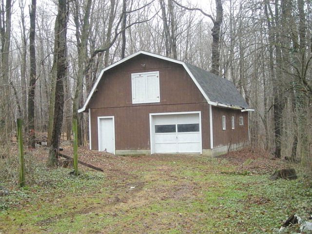 2nd image of 1737 Crider Rd