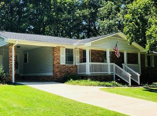 113 Avondale Rd, Greenwood, SC 29649