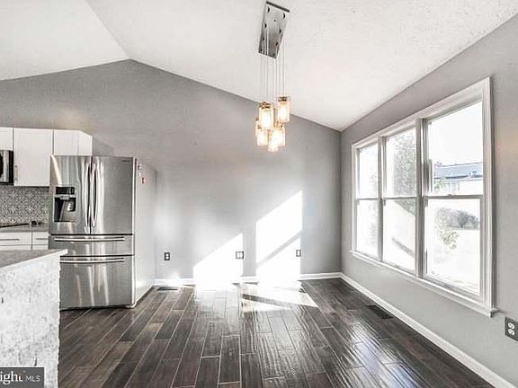 3rd image of 21403 Carmen Woods Dr