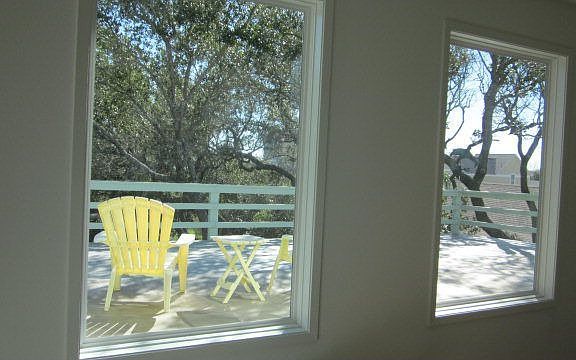 3rd image of 17 Bahama St S