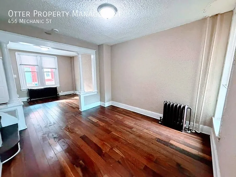 456 Mechanic St — Photo 15
