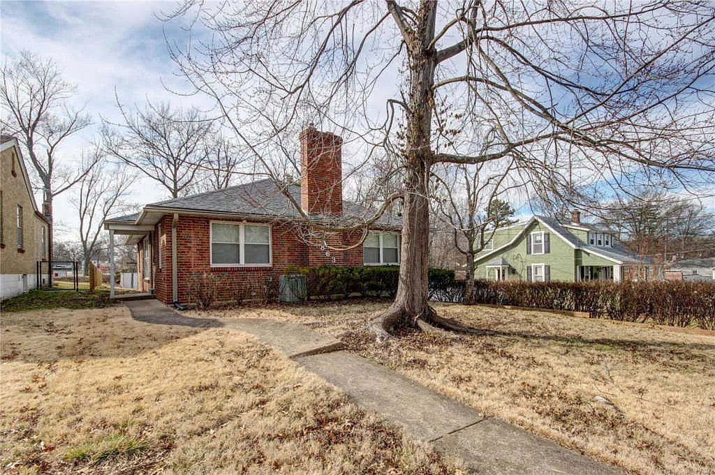 863 Wood Ave photo 1