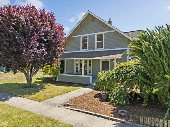 1118 Thompson St, Sumner, WA 98390