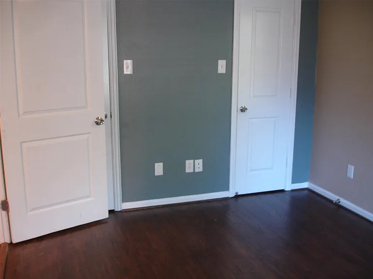 1134 Hahlo St — Photo 18