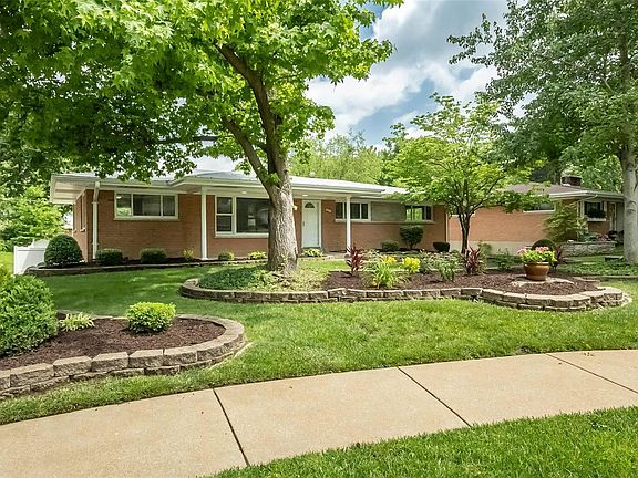 2nd image of 8908 Larchwood Ct