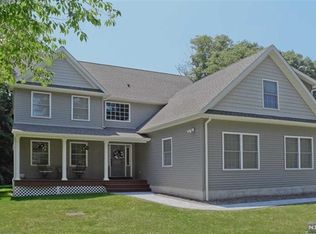 48 Salmon Rd, Landing, NJ 07850