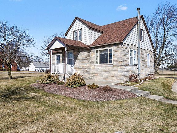 4th image of 800 W Midland Rd