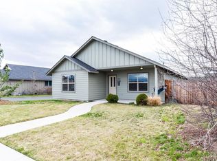 2361 NW 8th St, Redmond, OR