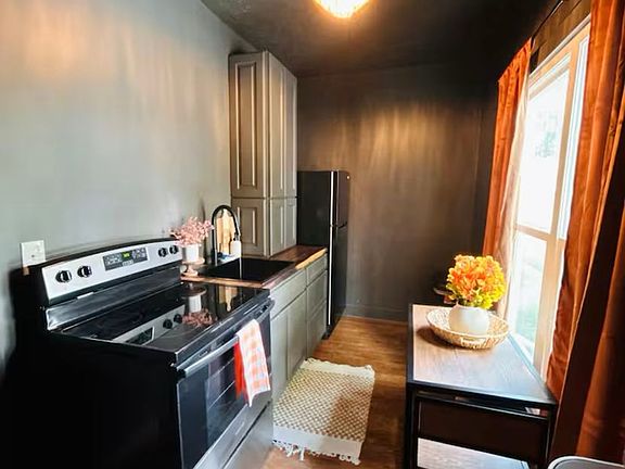 2nd image of 3500 Sevier Ave Unit 3