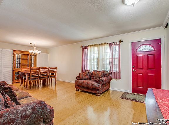 4th image of 12706 Popes Creek St
