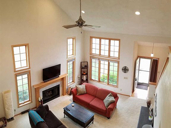 3rd image of 4089 Yale Dr