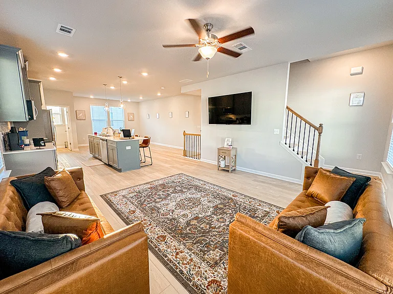 3217 Bateman Dr — Photo 44