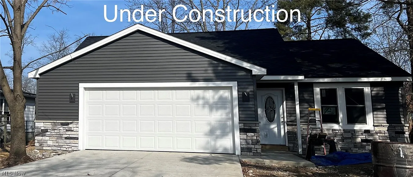 368 Quarter Horse Ln photo 1