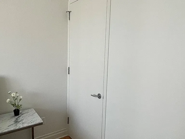1510 Lexington Ave #17B — Photo 12