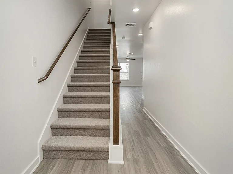 8434 Adelaide Dr — Photo 11