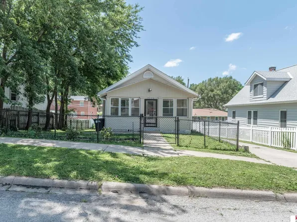 3320 N 55th St, Omaha, NE 68104