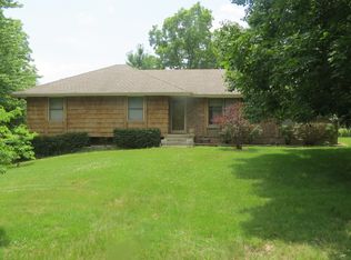 13207 E 249th St, Peculiar, MO 64078