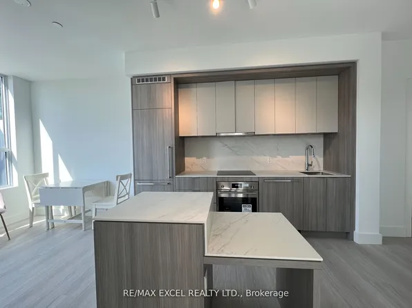 6 Greenbriar Rd, Toronto, ON
