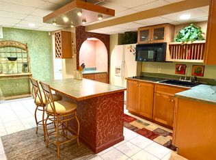 32 Margaret Dr, Somerset, NJ 08873