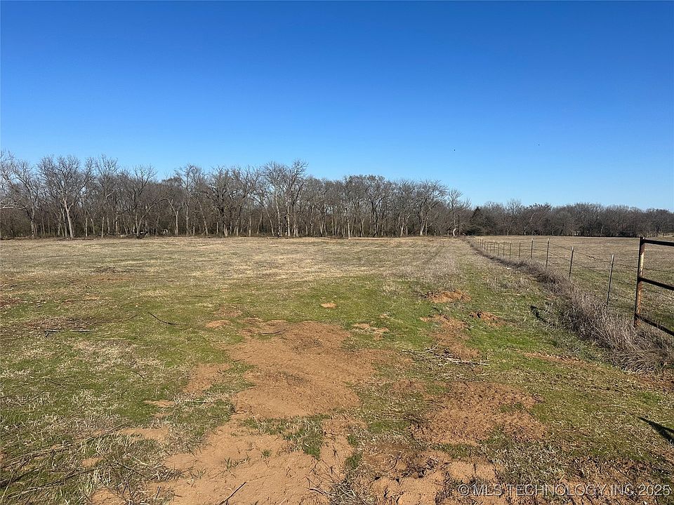 2nd image of 2 S 270th Rd