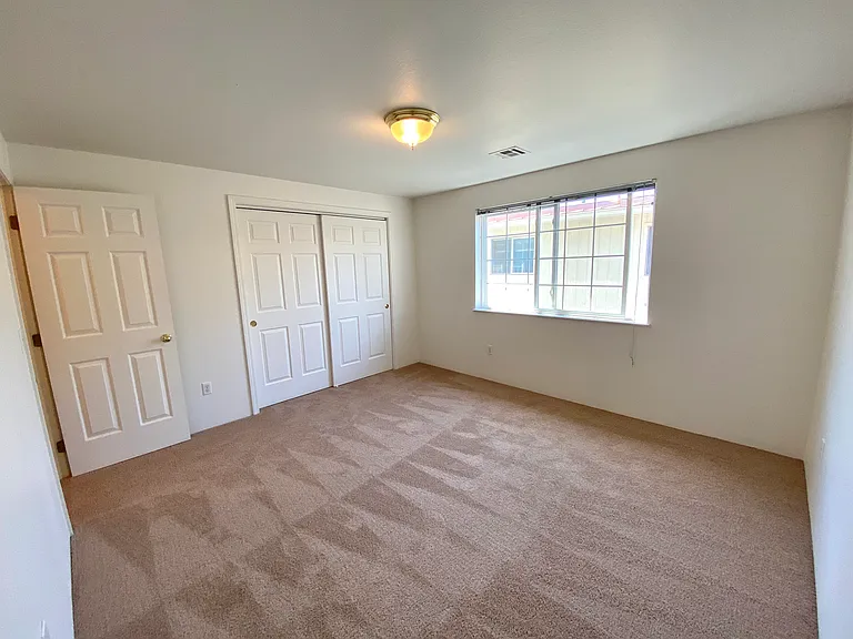 824 Bennett Ave #C — Photo 11