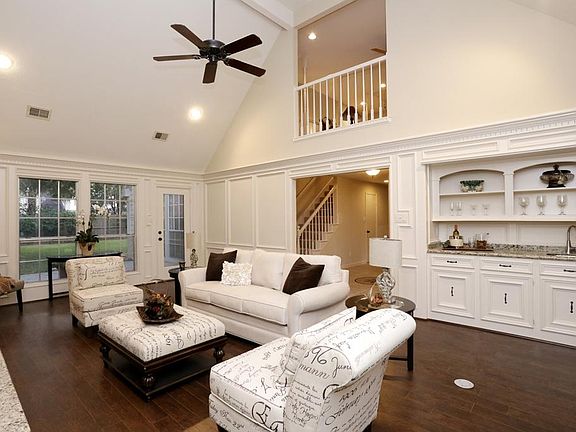5th image of 12215 Normont Dr