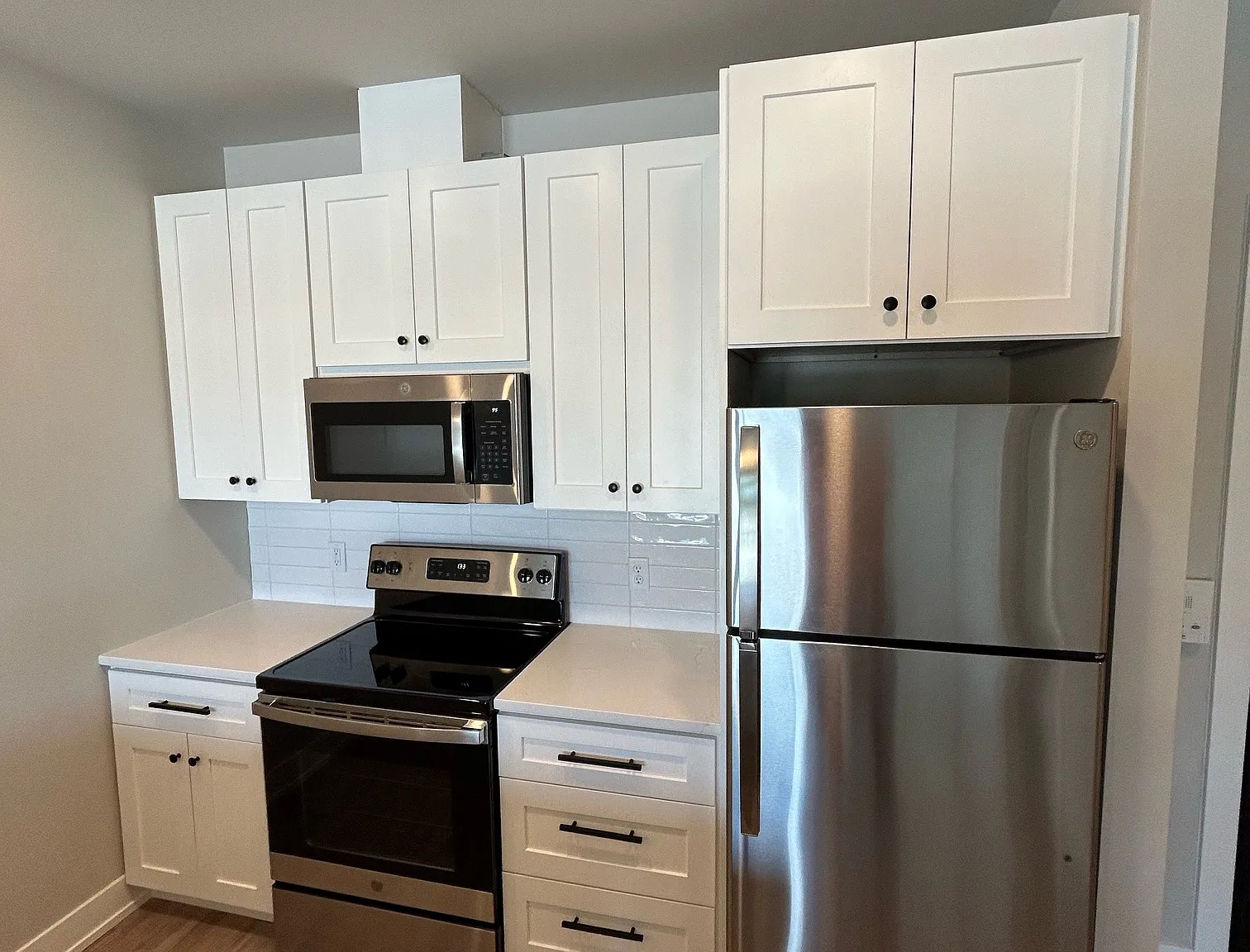 Studio, 495 sqft, $1,399 — Photo 3