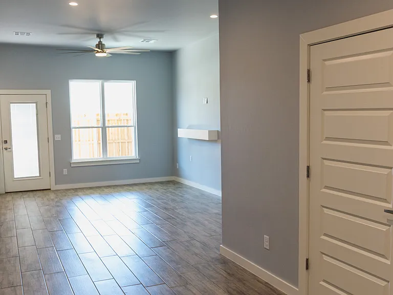 629 Remington Ave — Photo 9
