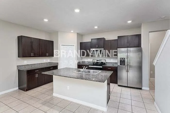 5682 Marbella Dr — Photo 9