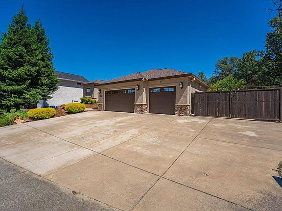 2nd image of 5697 Constitution Way