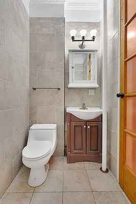 Sold by Cooper & Cooper Real Estate | media 18