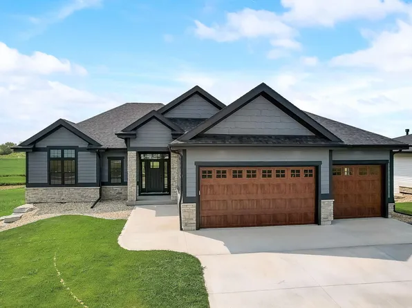 834 Capitol Dr, Dane, WI 53529
