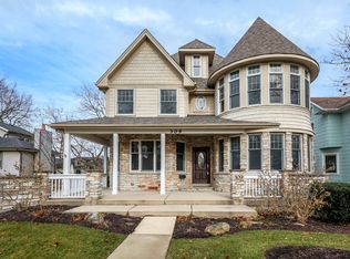 309 Spring Ave, Naperville, IL 60540