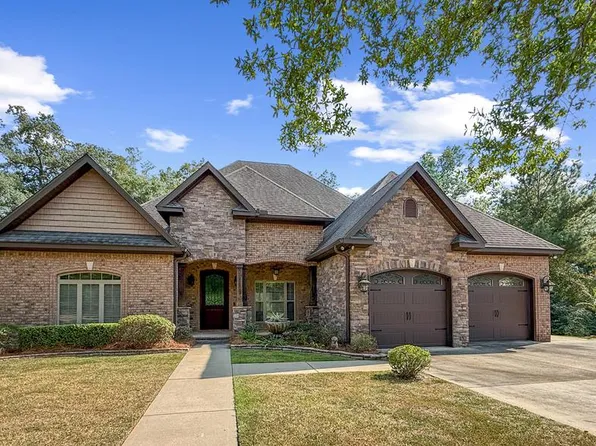 505 Prestwick Dr, Dothan, AL 36305