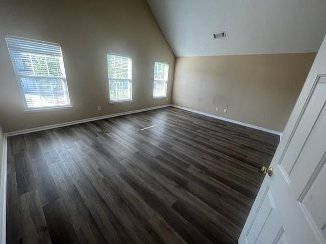 1st image of 3507 Rosebud Park Dr