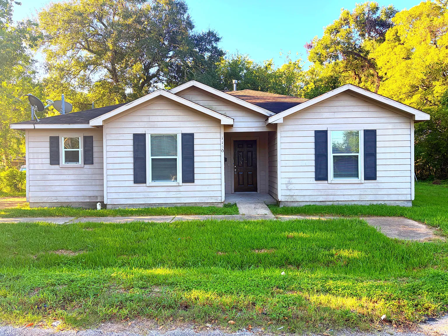 4 bed, 1520 sqft, $1,295 — Photo 1