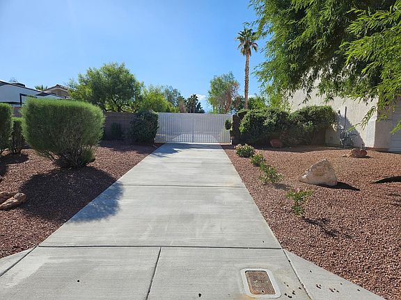 2nd image of 6921 Jurani St