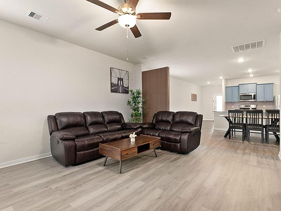 4th image of 11419 Prairie Walk Dr