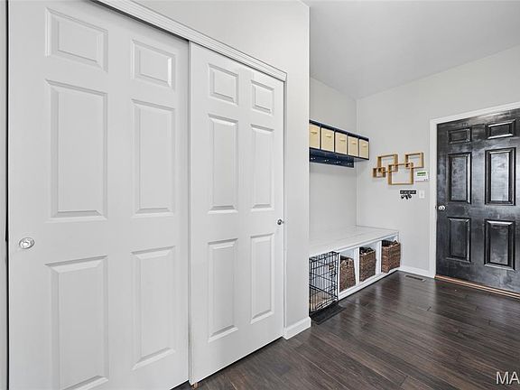 3rd image of 11195 Liebrooke Ct