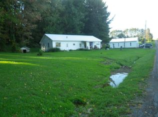 27 King Rd, Cherry Tree, PA 15724