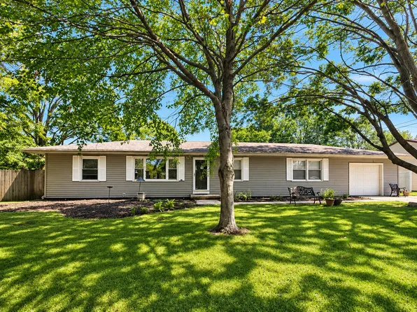 1802 Peach St, Champaign, IL 61820