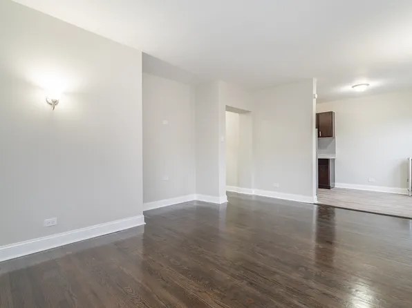 6206 N Bell Ave #104, Chicago, IL 60659