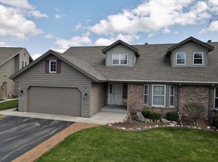 121 Deer Ridge Dr #B2-A, West Bend, WI 53095