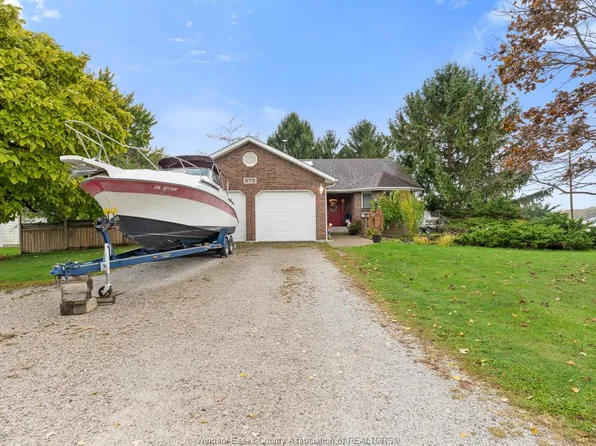 879 Road 2 Rd W, Kingsville, ON N9Y 2E4