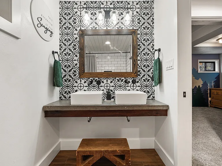 30955 Walter Dr — Photo 10