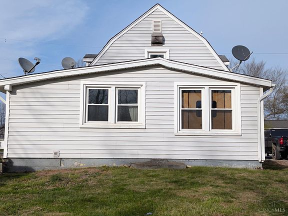 4th image of 2627 Gaylord Ave