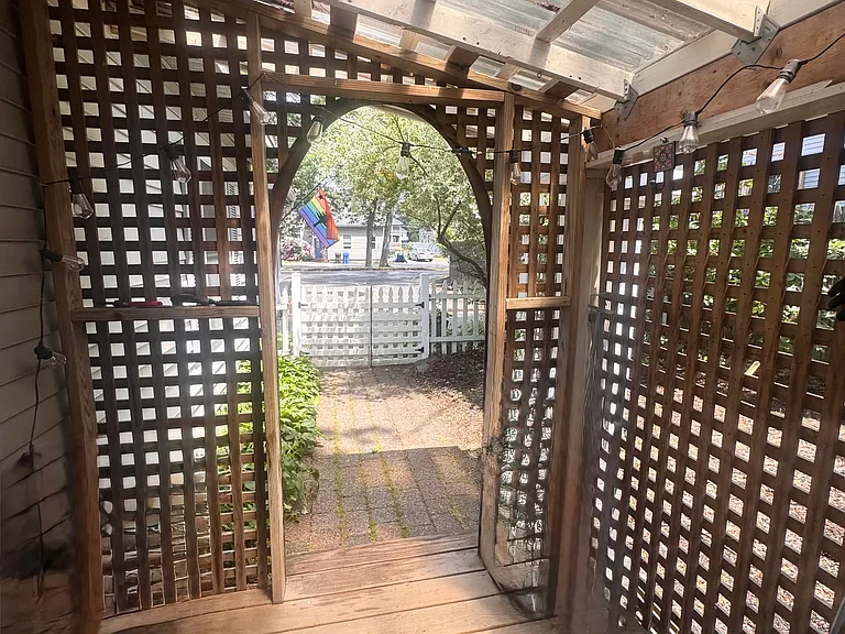 Covered front porch.