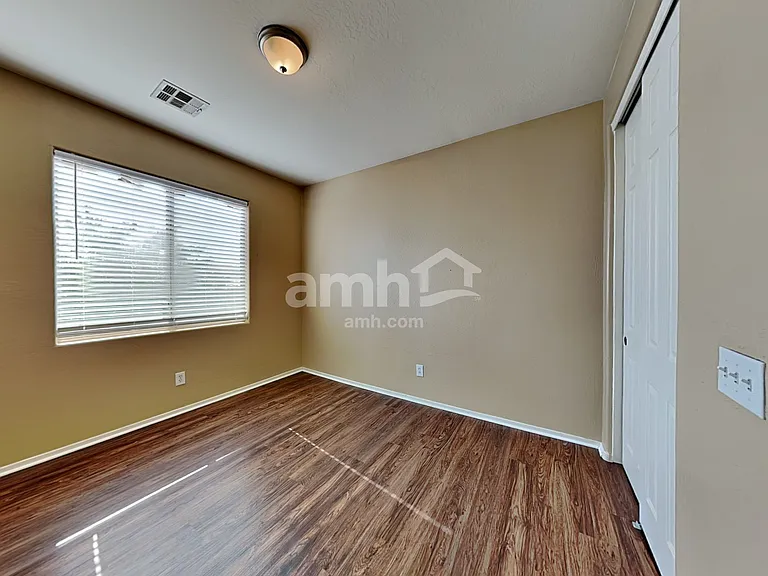 3708 S 100th Gln — Photo 17