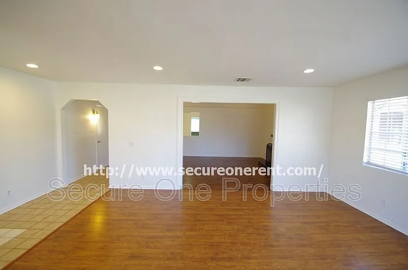 4 bed, 2.0 bath, 1744 sqft, $3,895 — Photo 4
